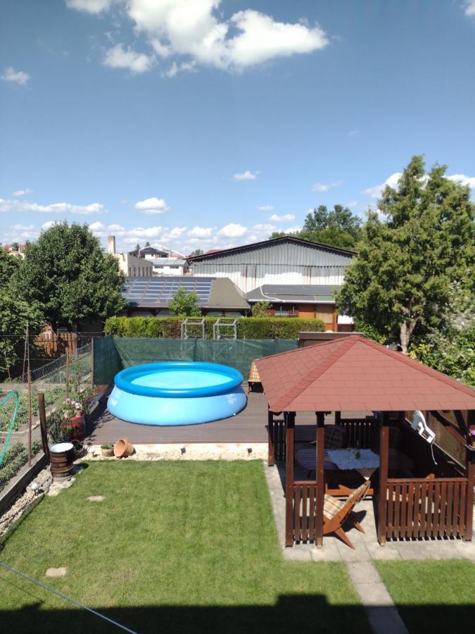 Ubytovanie Viktoria Dunajská Streda Exterior foto